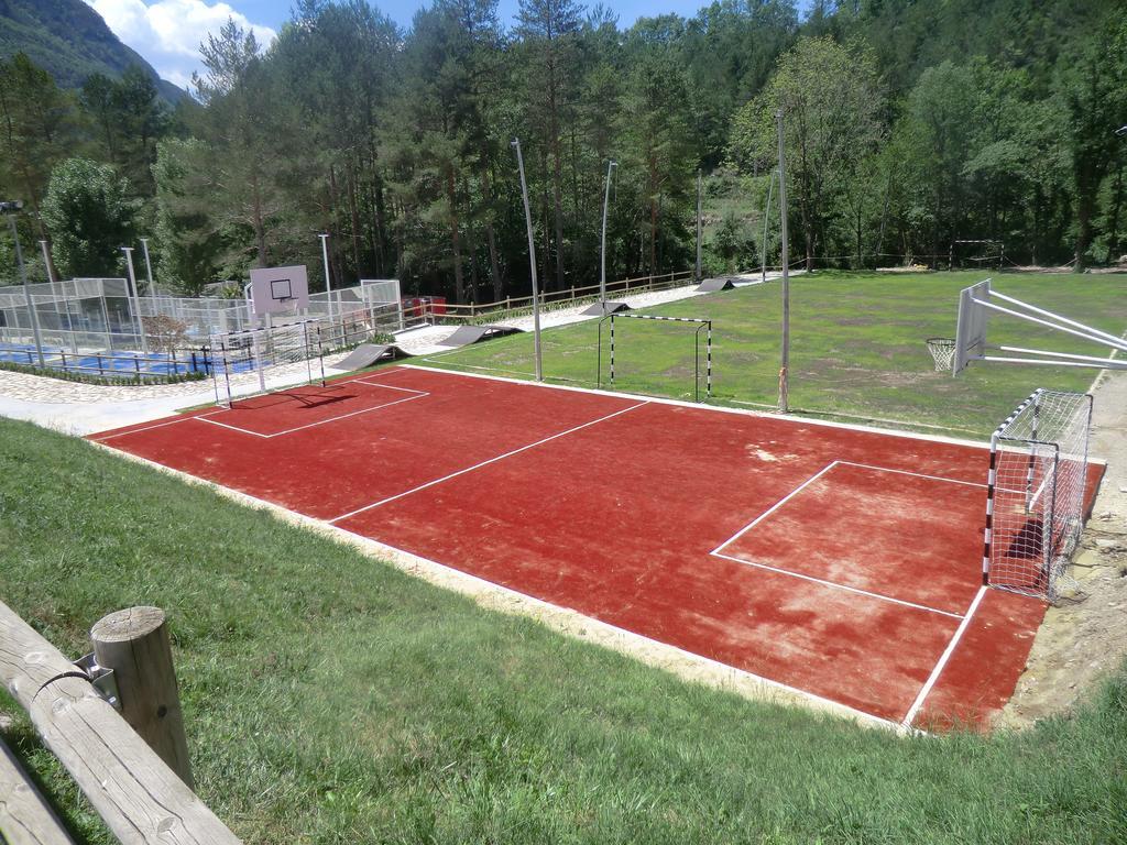 Camping L'Espelt La Pobla de Lillet Exterior photo
