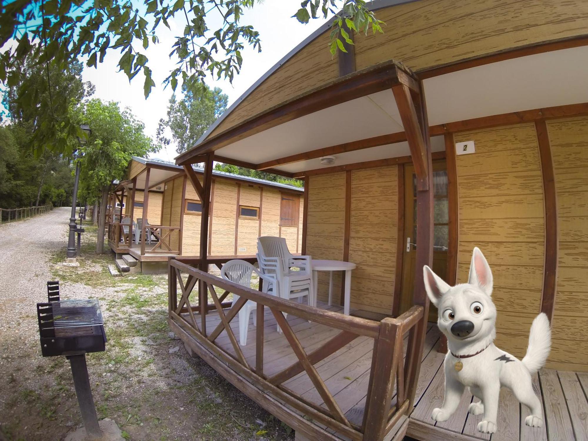 Camping L'Espelt La Pobla de Lillet Exterior photo
