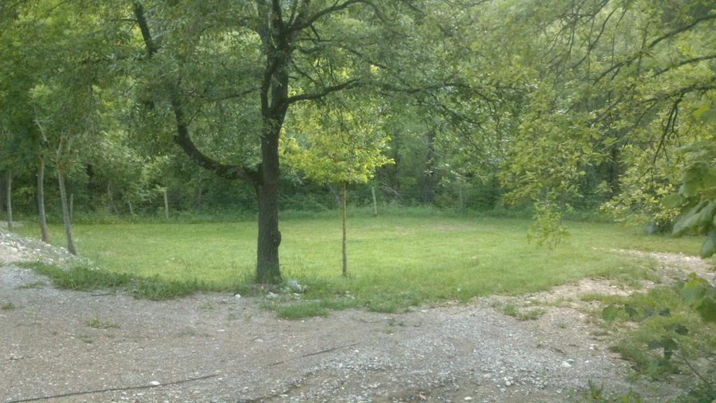 Camping L'Espelt La Pobla de Lillet Exterior photo